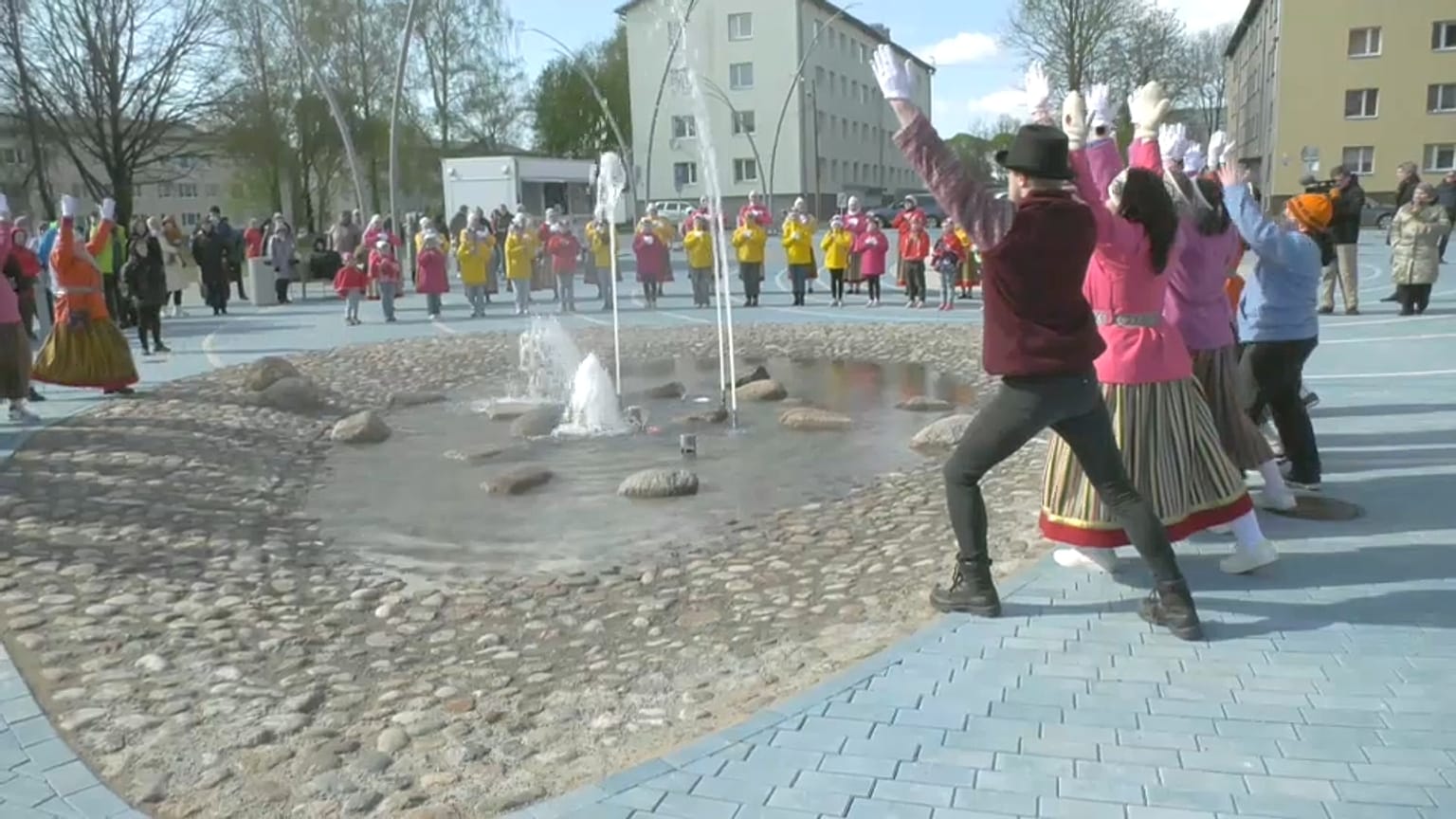Manifestation culturelle traditionnelle à Narva, à l'extrême nord-est de l'Estonie.