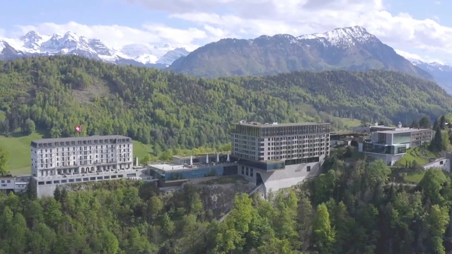 L'hotel che ospiterà l'evento a Lucerna, in Svizzera