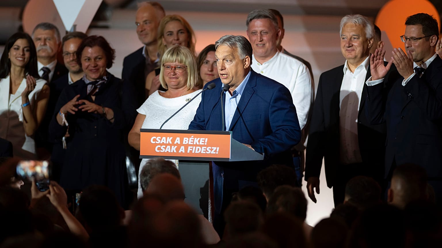 Il primo ministro ungherese Viktor Orbán dopo i risultati delle elezioni europee, 10 giugno 2024