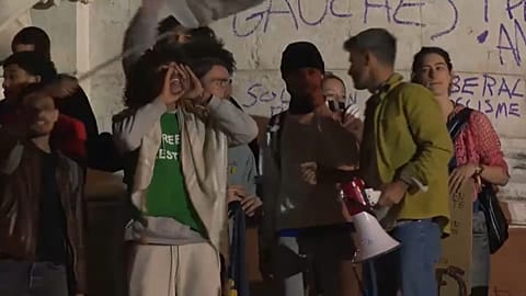 Spontaner Protest gegen rechtsextremen Wahlsieg in Paris