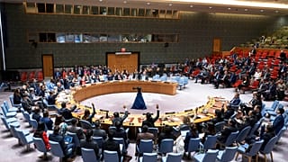 Члены Совета Безопасности ООН голосуют за принятие первой резолюции, направленной на прекращение восьмимесячной войны между Израилем и  ХАМАС, Нью-Йорк, 10 июня 2024 г.