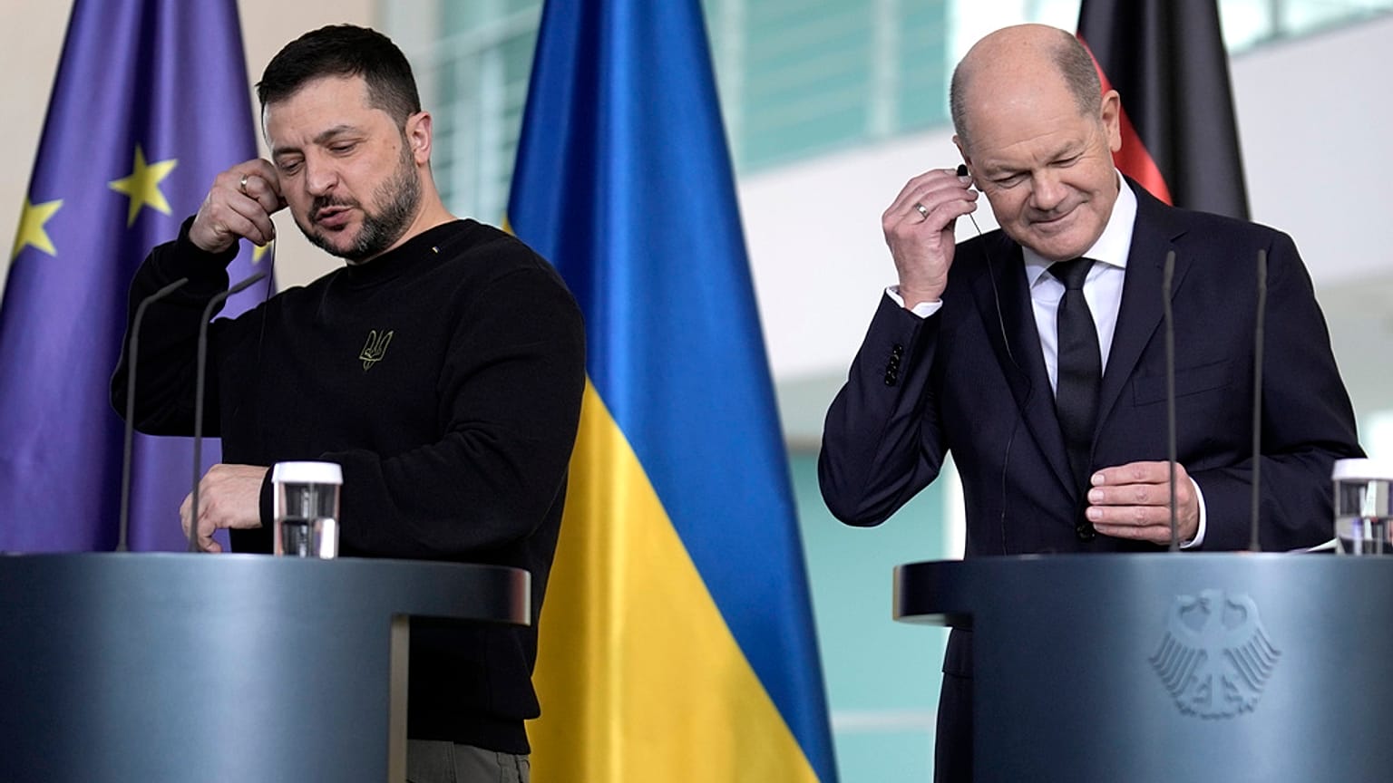 Zelenskyy com Scholz em Berlim