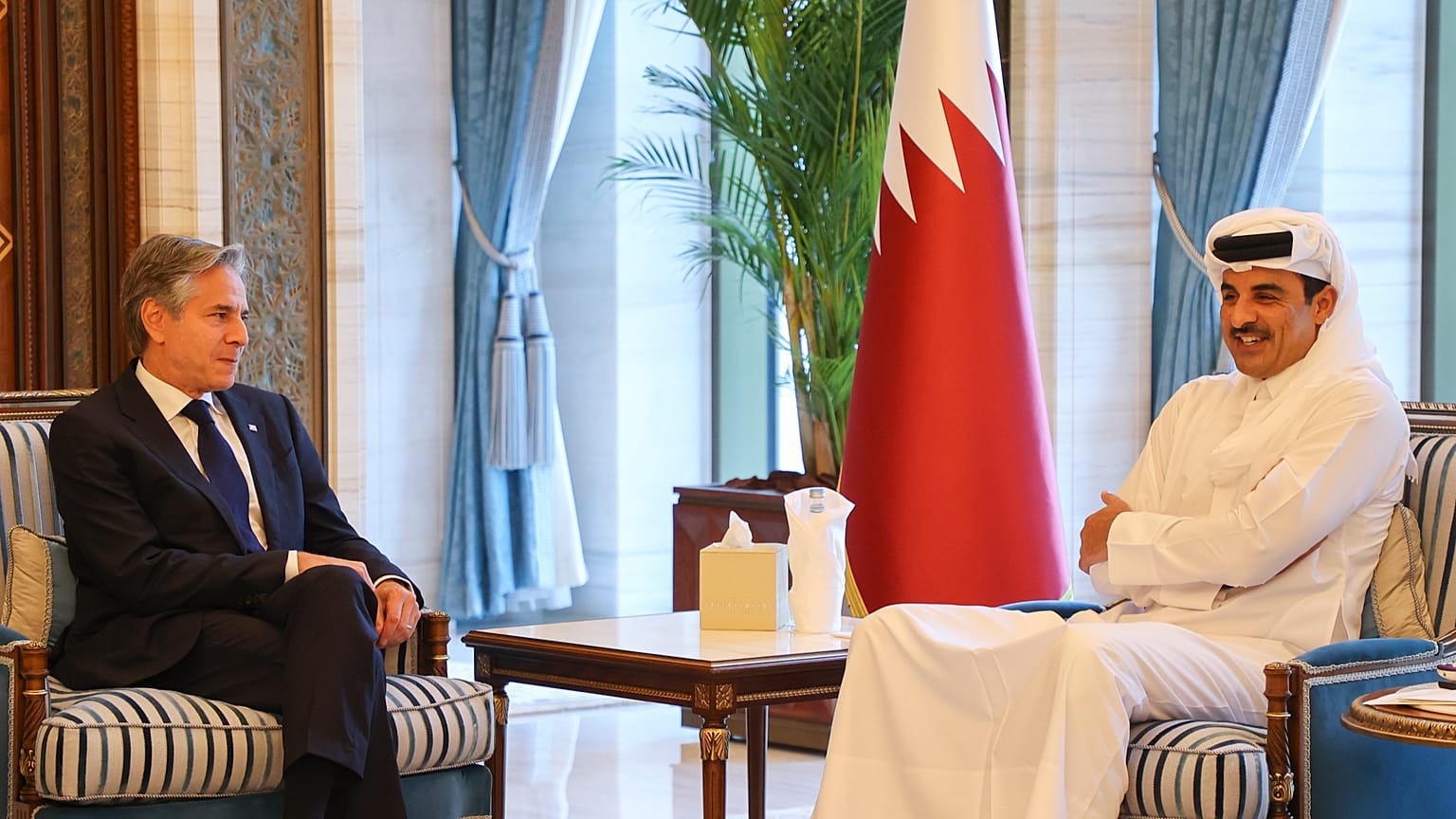 أمير قطر يلتقي يستقبل وزير الخارجية الأمريكية