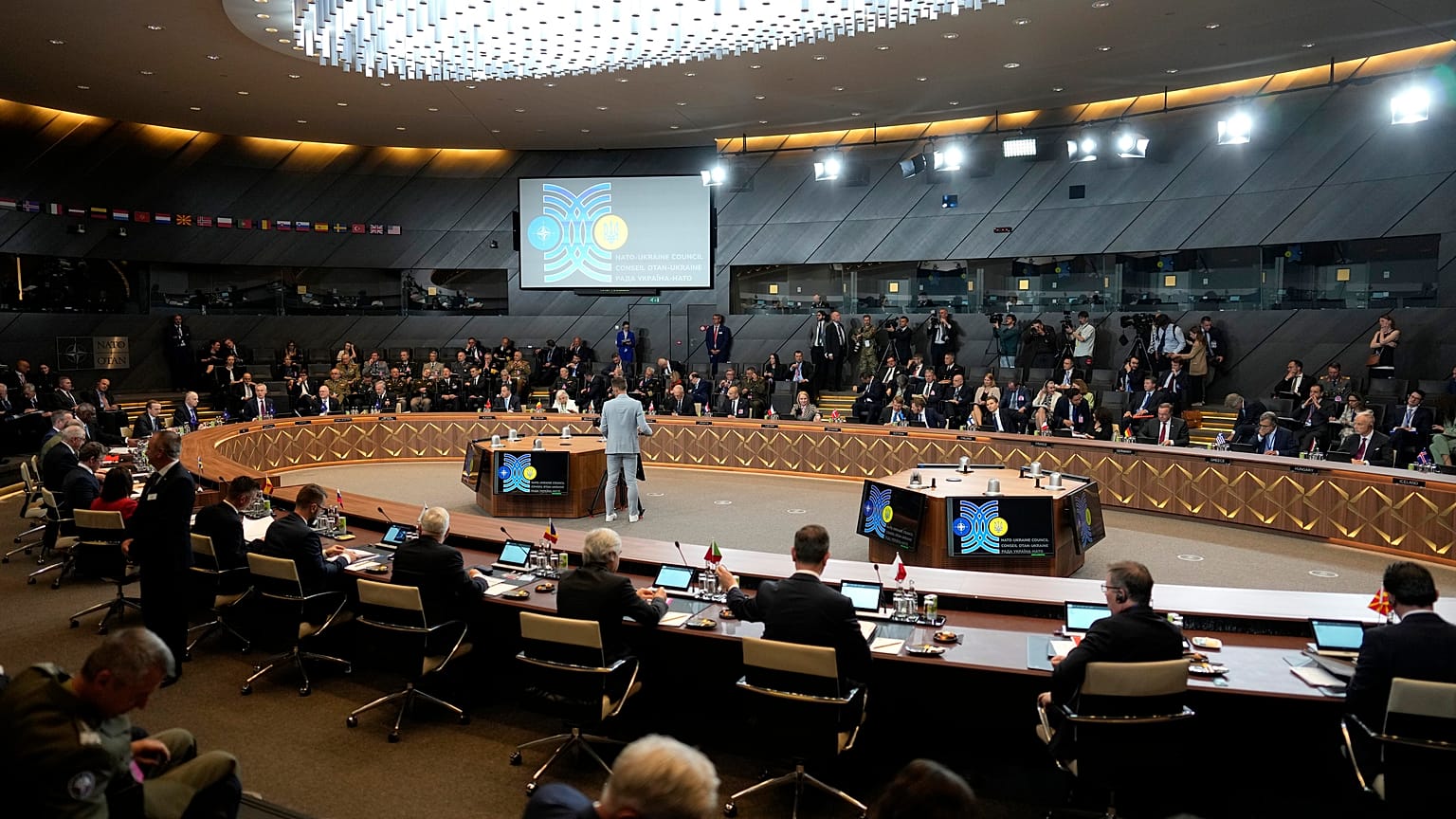 Министры обороны стран НАТО завершили свои встречи в Брюсселе