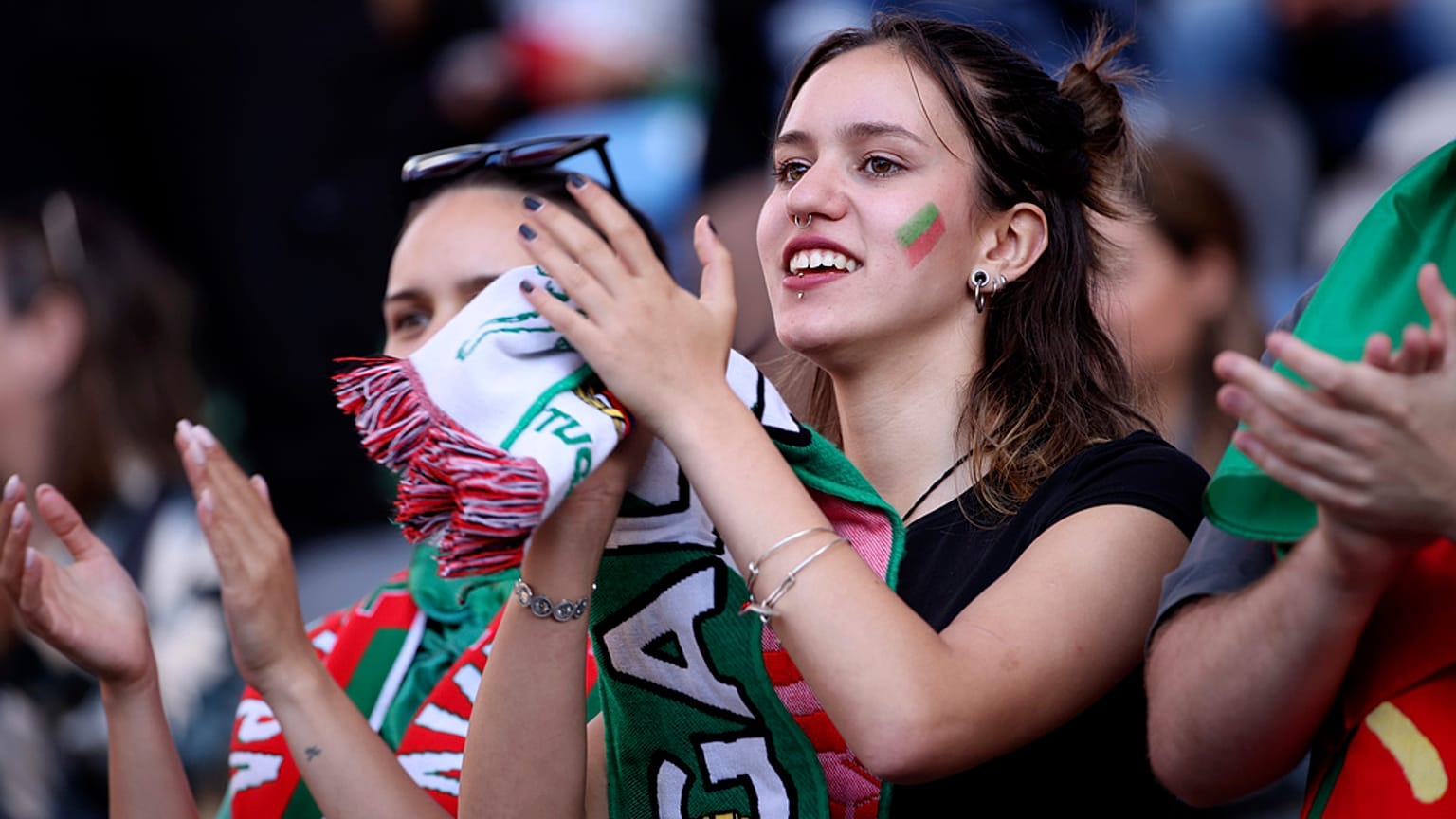 Adeptos portugueses no jogo amigável com a Irlanda no Estádio Municipal de Aveiro. 11 junho, 2024