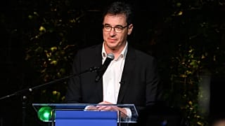 Karácsony Gergely főpolgármester, a Párbeszéd-Zöldek-DK-MSZP főpolgármester-jelöltje beszédet mond aVárosháza 