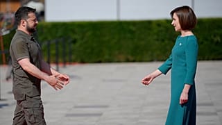 استقبال مایا ساندو، رئیس‌جمهوری مولداوی از ولودیمیر زلنسکی، رئیس‌جمهوری اوکراین در تاریخ یکم  ژوئن ۲۰۲۳