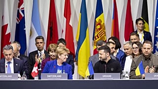 Ο πρόεδρος της Ουκρανίας και η πρόεδρος της Ελβετίας