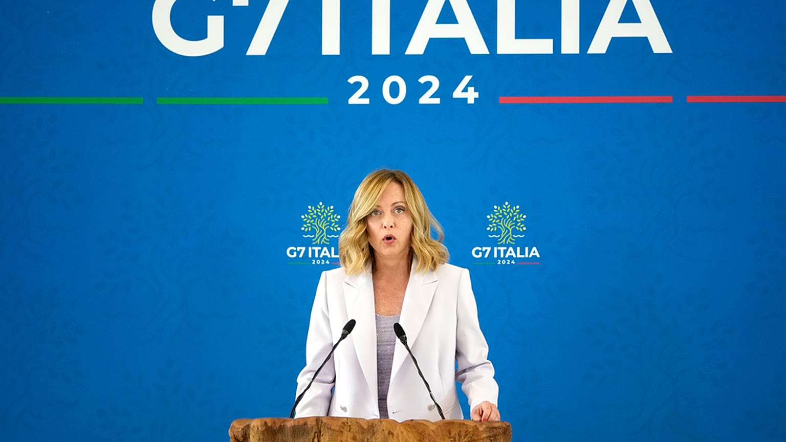 Le Premier ministre italien Giorgia Meloni s'exprime lors de la conférence de presse finale du G7 à Borgo Egnazia, près de Bari, dans le sud de l'Italie, le samedi 15 juin 2024.