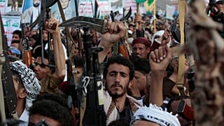 Huthis haben erneut Schiffe im Roten Meer angegriffen.