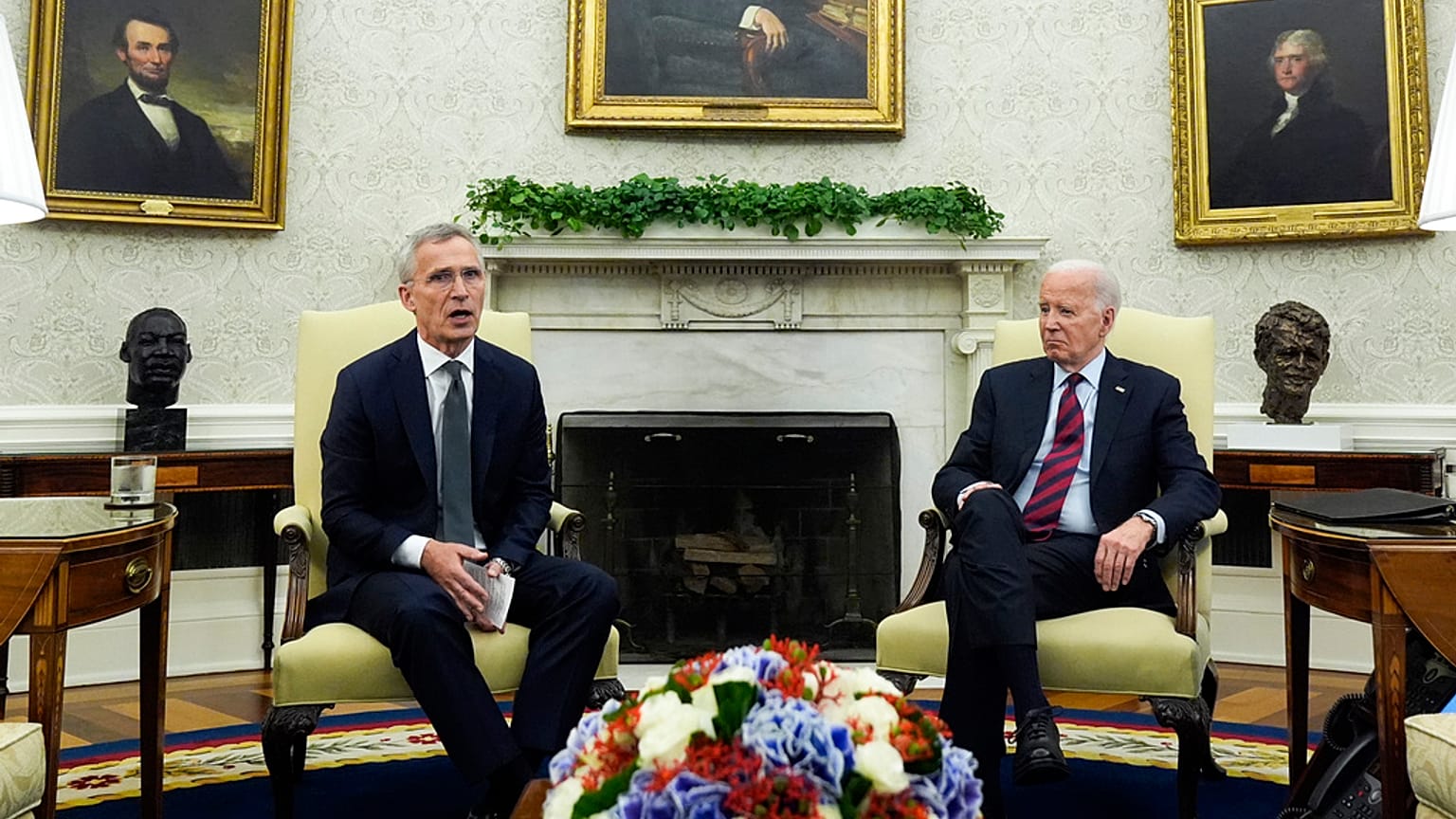 Jens Stoltenberg hétfőn Joe Bidennel is tárgyalt