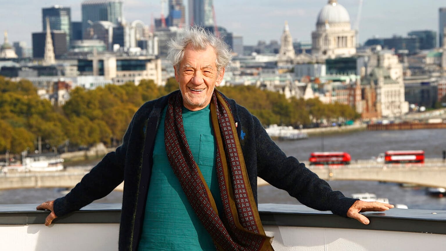 Der Schauspieler Ian McKellen ist ins Krankenhaus gebracht worden: