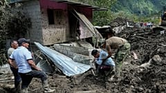 Mindestens 7 Tote und 22 Verletzte in Ecuador nach Erdrutsch.