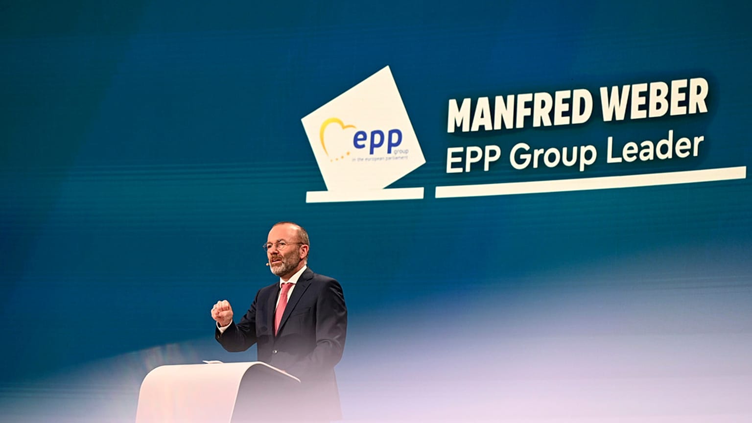 Manfred Weber az európai választási kampány idején Brüsszelben