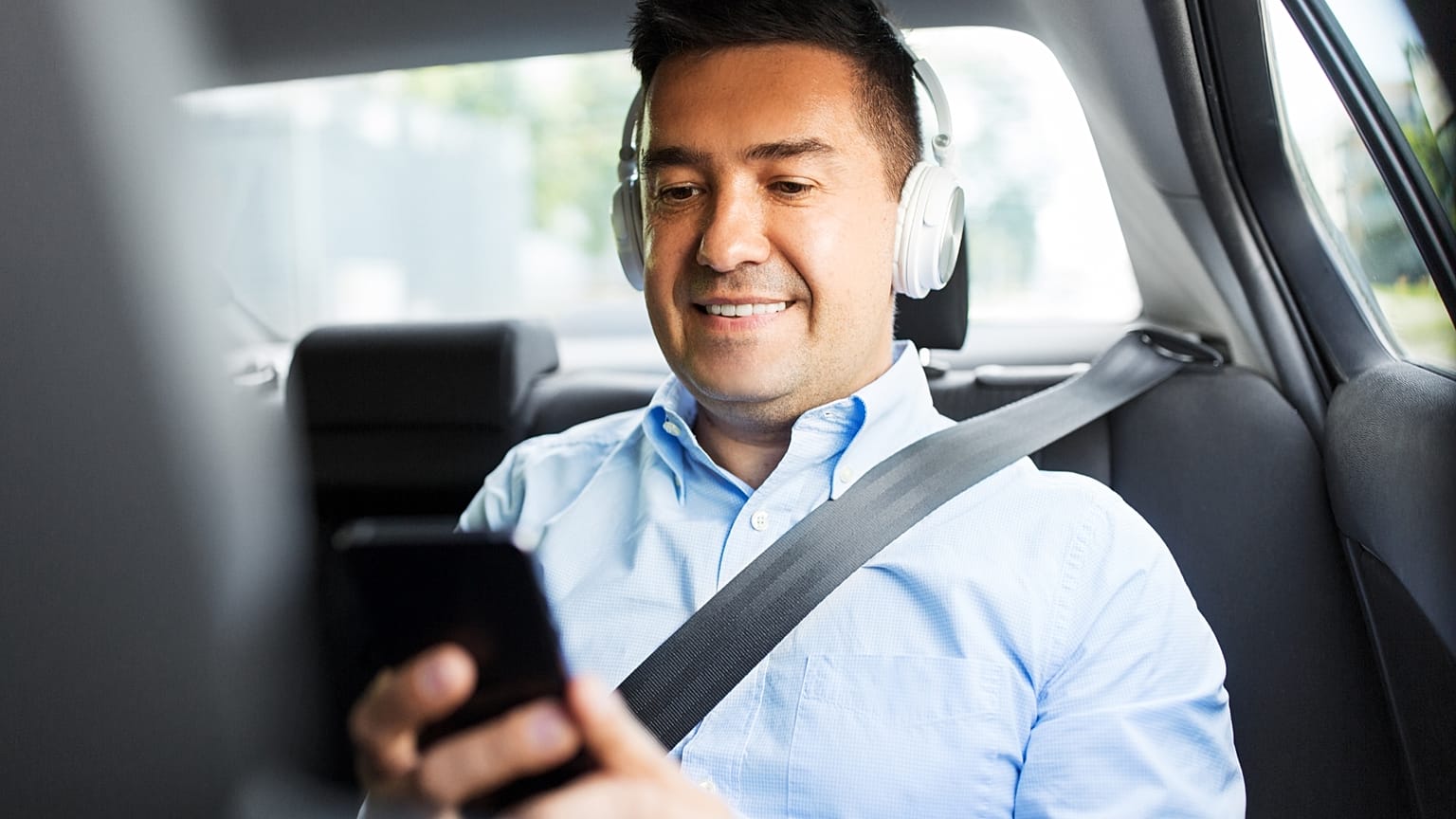 Mobility media offers travellers personalised advertising