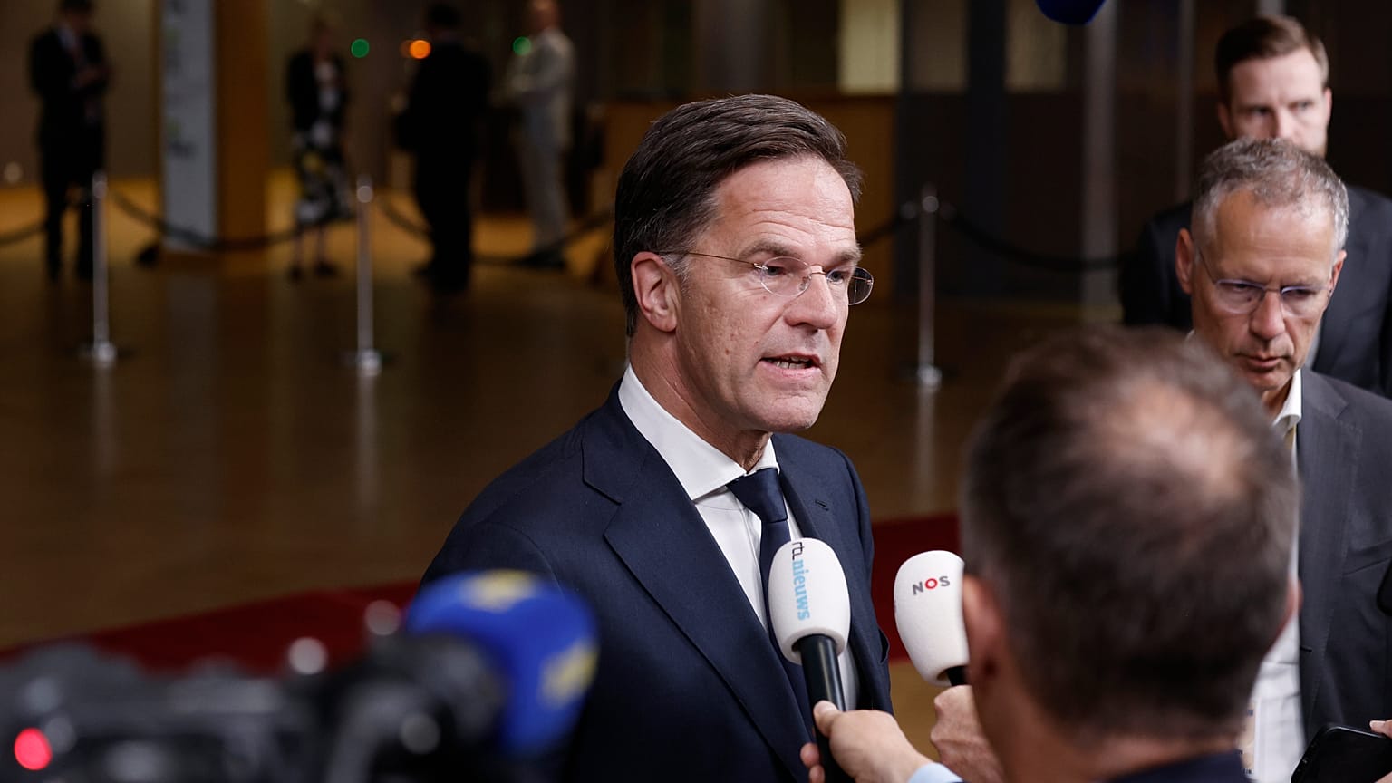 Le Premier ministre néerlandais Mark Rutte s'adresse aux médias à la fin d'un sommet de l'UE à Bruxelles, mardi 18 juin 2024.