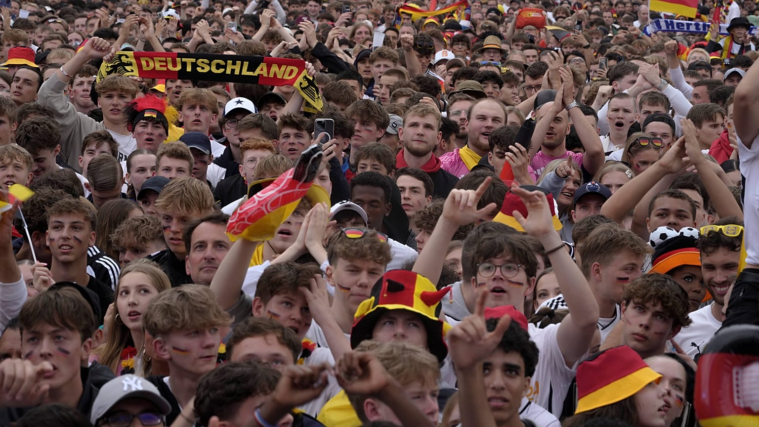 Deutsche Fußballfans bei der Euro 2024