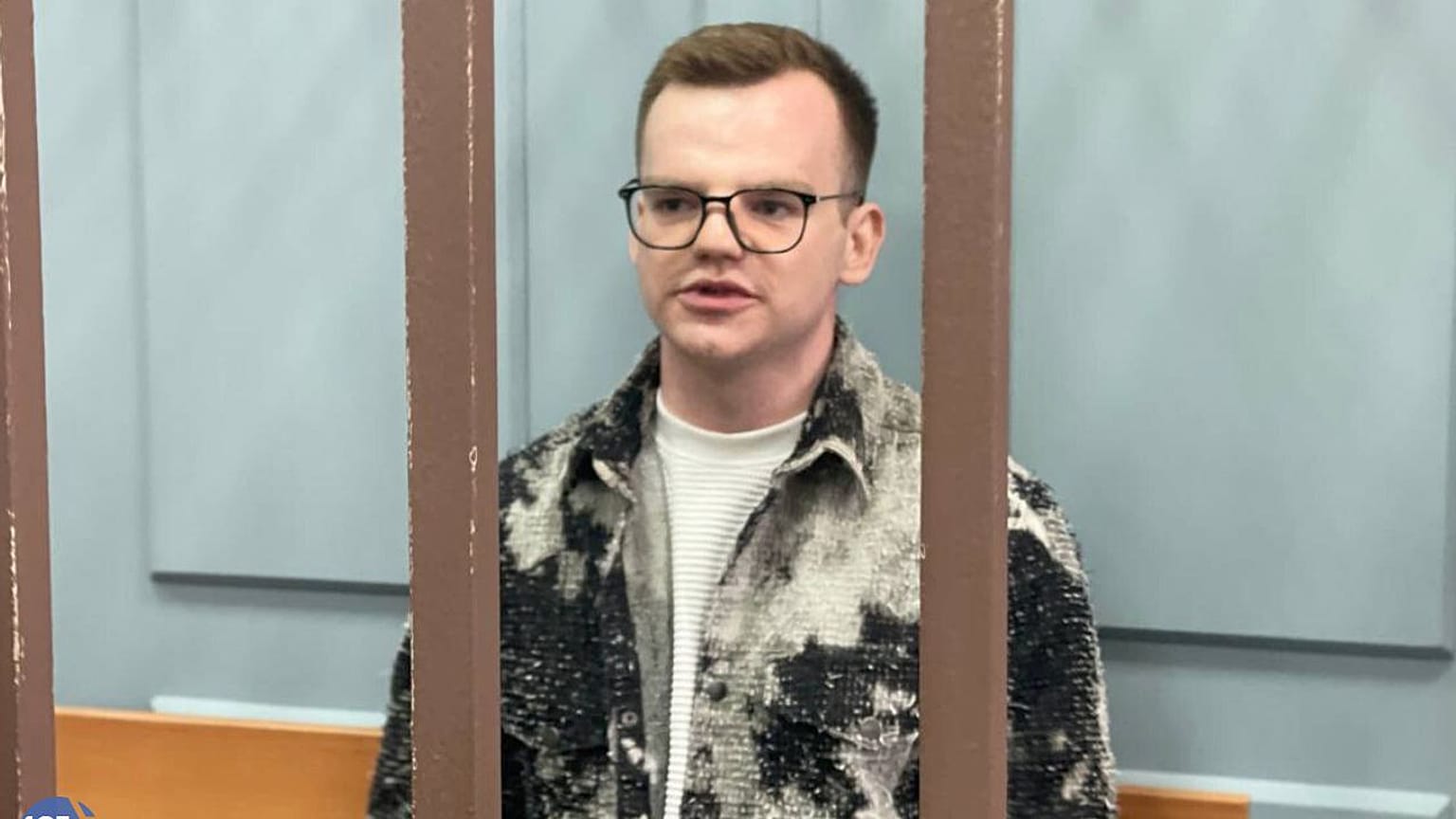 Artem Kriger letartóztatása után egy moszkvai rendőrörsön 2024. június 18-án
