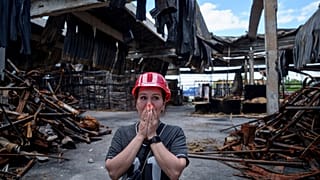 Последствия российского удара по ТЦ "Эпицентр" в Харькове, архивное фото 