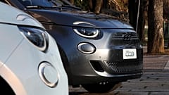 Άποψη του νέου ηλεκτρικού Fiat 500, κατά τη διάρκεια της επίσημης παρουσίασης στο Μιλάνο, 4 Μαρτίου 2020