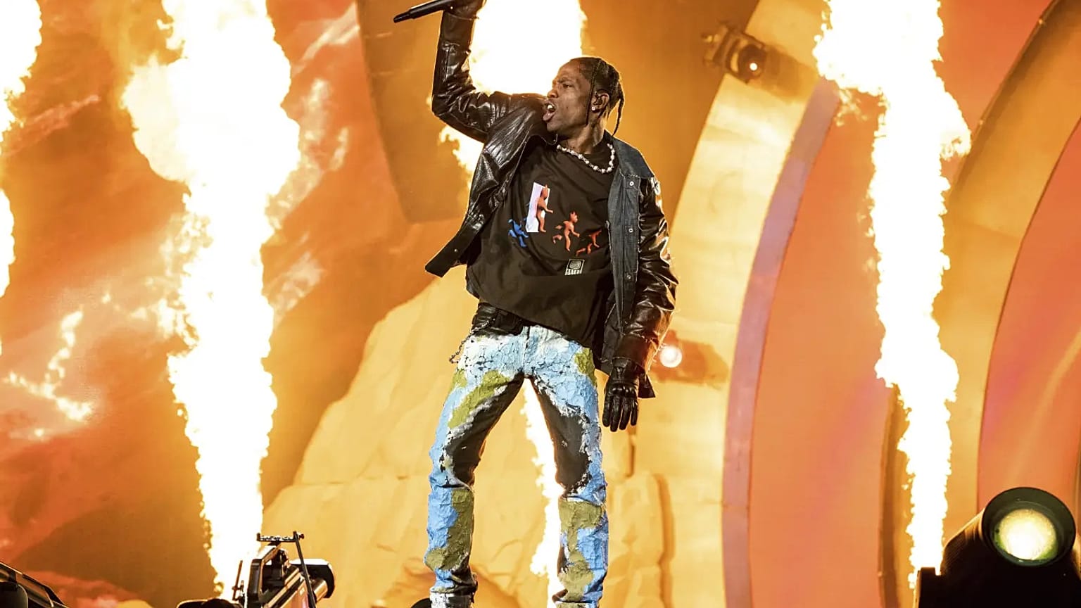 Travis Scott sahne performansı