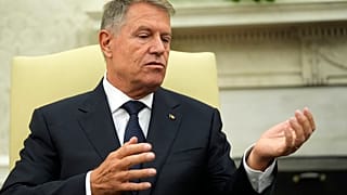 Presidente da Roménia, Klaus Iohannis, na Sala Oval da Casa Branca quando se encontrou com Biden. 7 de maio de 2024