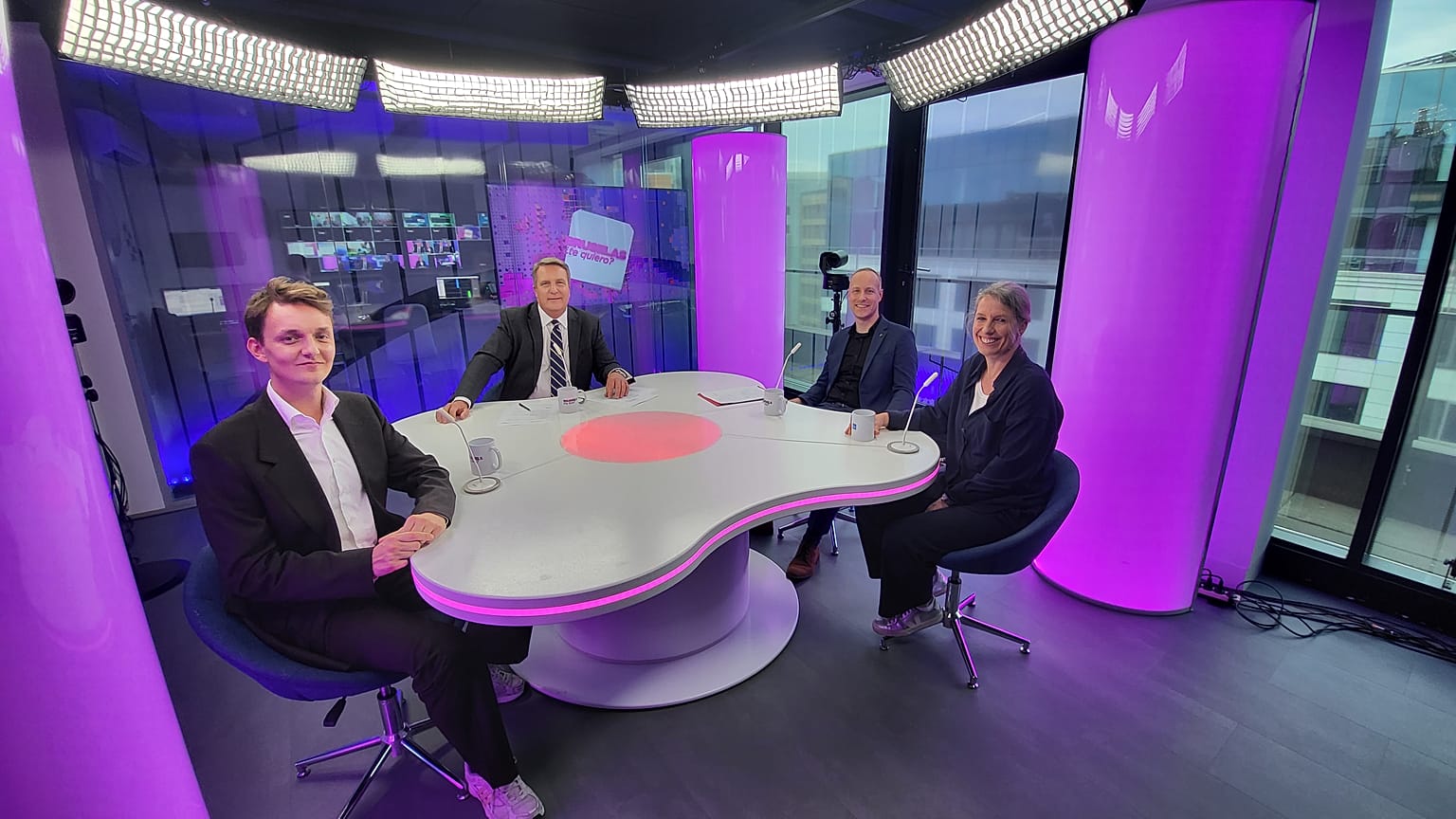 Die Runde diskutierte die Nachwehen der Europawahl und den Nominierungsprozess für die EU-Spitzenämter, den Wahlkampf in Frankreich und Fußball als verbindendes Element