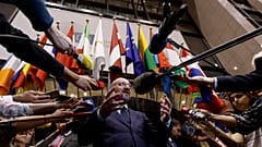 Der Präsident des Europäischen Rates Charles Michel spricht zum Abschluss eines EU-Gipfels im Gebäude des Europäischen Rates in Brüssel am frühen Dienstag, 18. Juni 2024