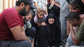 Trauer einer palästinensichen Familie im Gazastreifen