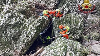 Vigili del fuoco a lavoro lungo le sponde del Natisone