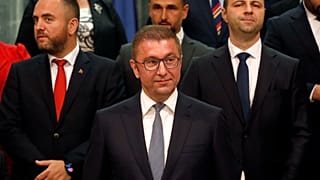 B. Μακεδονία