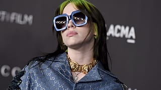 Los mayores sellos discográficos del mundo demandan a los generadores de canciones de IA por violación de los derechos de autor: Billie Eilish, firmante de una carta abierta sobre el uso "depredador" de la IA.