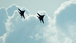 Slovak Hava Kuvvetleri'ne ait MiG-29'lar Slovakya'nın Malacky kentinde düzenlenen bir hava gösterisine katılıyor.