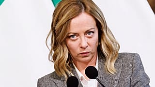 "Me parece que, hasta ahora, no se ha querido dar cuenta del mensaje transmitido por los ciudadanos en las urnas", declaró Giorgia Meloni ante el Parlamento del país.
