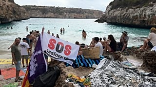Tourisme de masse en Espagne : les îles Baléares happées vers le fond ?