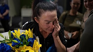 Olena Pek a fogságból elengedett lányát várja 