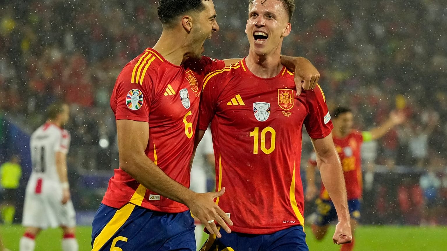 España golea a Georgia