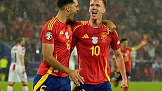 España golea a Georgia