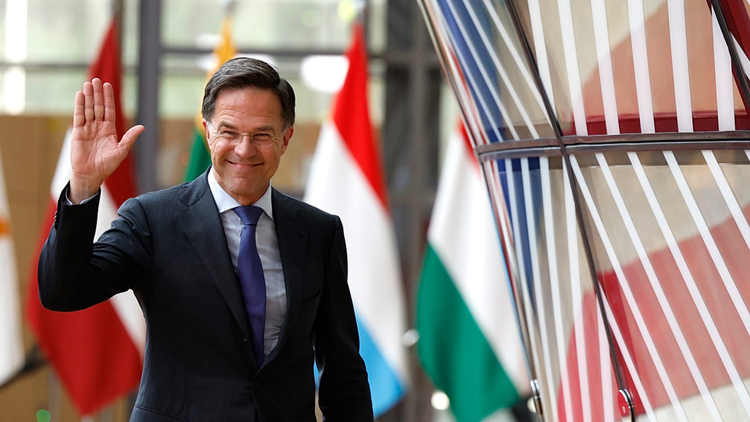 Mark Rutte vai suceder a Jens Stoltenberg como secretário-geral da NATO
