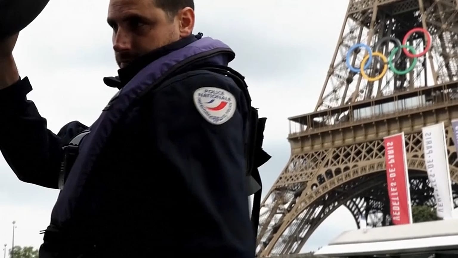 Agente fluvial en París. 
