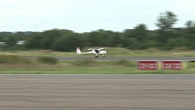 Un avión eléctrico.
