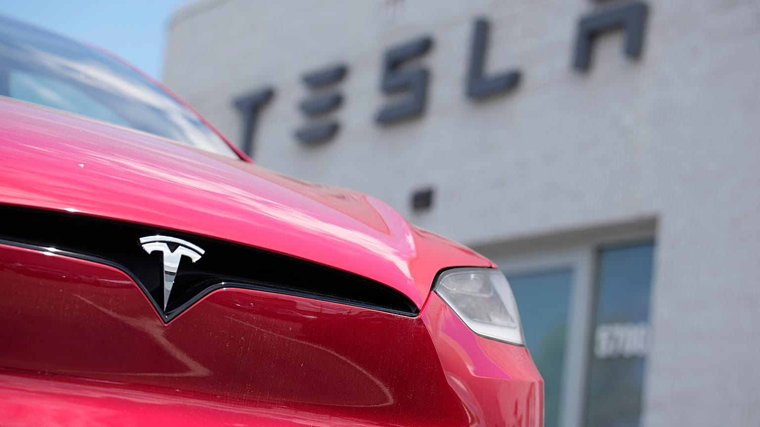 Tesla sigue siendo el mayor fabricante de vehículos eléctricos del mundo