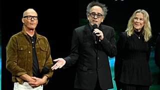 "Beetlejuice Beetlejuice" filminin yönetmeni Tim Burton, Las Vegas'taki CinemaCon'da oyuncular Michael Keaton, solda ve Catherine O'Hara ile birlikte filmi tartışıyor