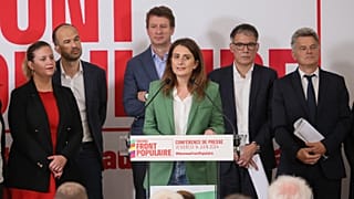 Από αριστερά, Mathilde Panot, Manuel Bompard, Yannick Jadot, Marine Tondelier, Olivier Faure και Fabien Roussel.