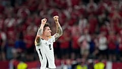 Toni Kroos, Alman Milli Takımı formasıyla Danimarka galibiyetini kutluyor, 29 Haziran 2024