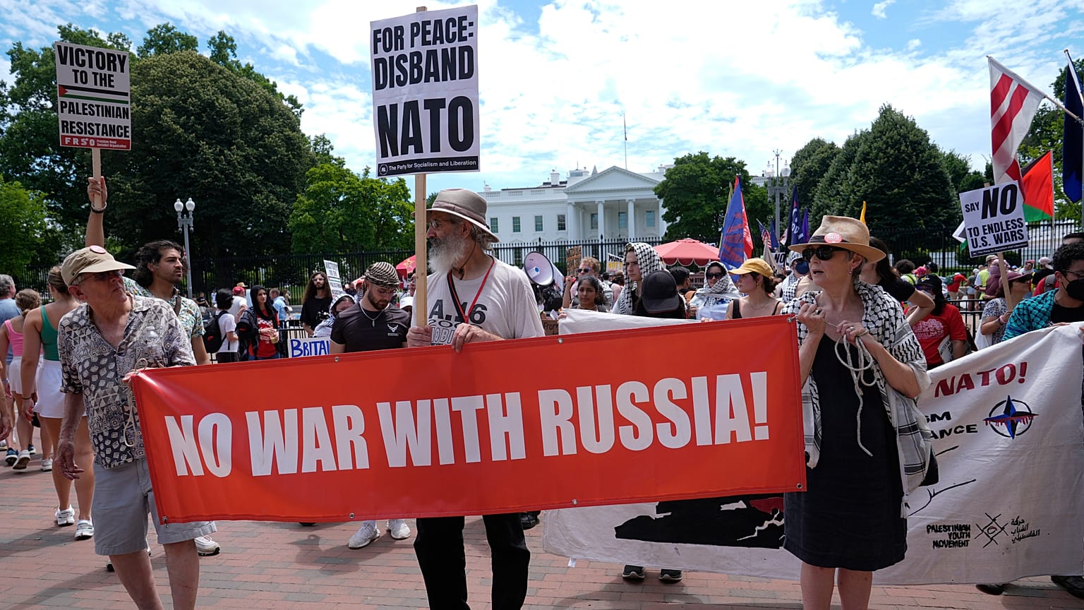 Акция протеста в Вашингтоне, 7 июля 2024 года.