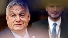 Primeiro-ministro húngaro Viktor Orban, à esquerda, chega a Bruxelas para uma cimeira da UE, a 27 de junho de 2024
