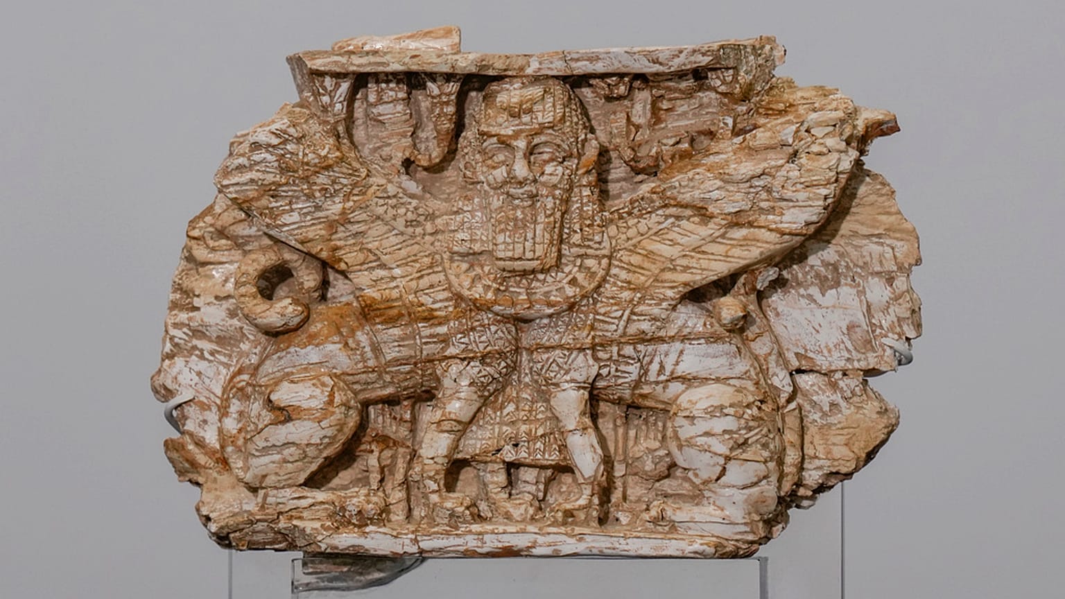 آثار باستانی غارت شده عراق