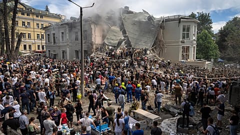 Russian air strike destroys children's hospital