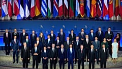 NATO liderleri 9 Temmuz 2024 Salı günü Washington'daki Andrew W. Mellon Oditoryumu'nda aile fotoğrafı çektirdi. 
